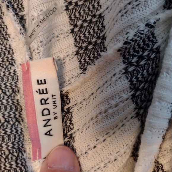 Andrew By Unit Stripped Top Size 2X - Picture 5 of 6